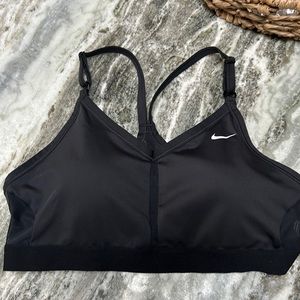 NIKE (XL) black indy mesh insert sports bra